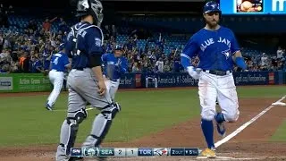 SEA@TOR: Blue Jays score five runs in the 5th inning