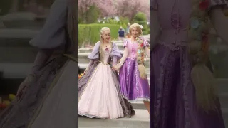 Shimmer and Shine ✨ Dance trend - Disney Rapunzel and Barbie Rapunzel cosplay w/ @halcybella 💜🌸✨