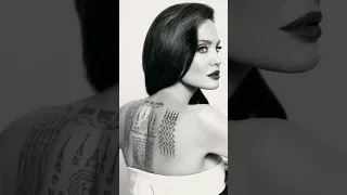 Анджелина Джоли и её татуировки