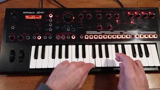 Arpeggiator trick to make basslines-with Roland JD-Xi