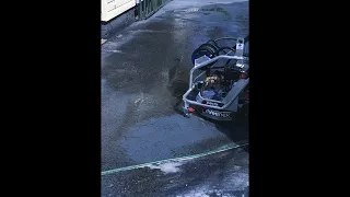 Pressure wash your concrete driveway easily!