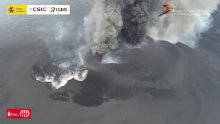 10/11/2021 Revisión del estado de los centros de emisión. Erupción La Palma IGME