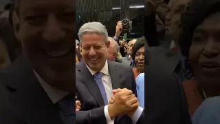 Momento do anúncio do resultado da eleição para a Mesa Diretora! Lira é reeleito com 464 votos