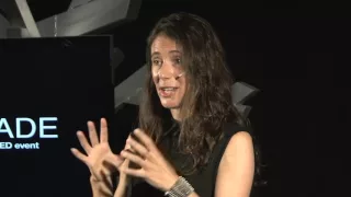Why Socratic Dialogue should become our business card | Sira Abenoza | TEDxESADE
