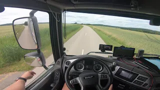 truck driving DAF XF 76