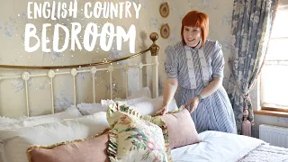 How we decorated our ENGLISH COUNTRY BEDROOM (Victorian Terraced House)