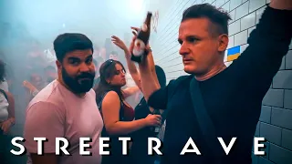 Spontaneous Subway Rave Erupts in 20 Minutes of LIVE Melodic Techno 🎹 Gray Contrast 🎹