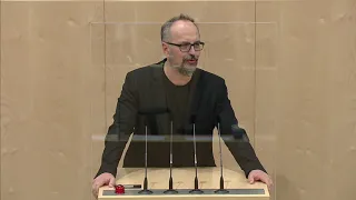 2020 11 17 118 Michel Reimon Die Grünen   Nationalratssitzung ab 19 15 Uhr vom 17 11 2020 um 1915 Uh