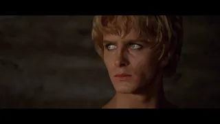 "E ora dividiamoci il ragazzo", da Fellini Satyricon (1969)