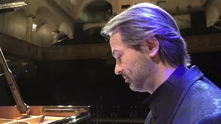 Peter Jablonski performing Chopin's Mazurka, Op. 24 No. 2