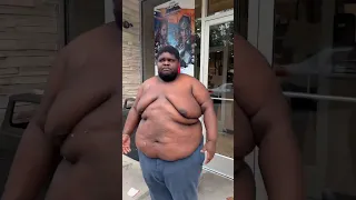 6 Weeks Challenge: Phat Papi Coach Catches Him Eating Unhealthy After The Gym Session.