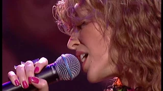 Kylie Minogue - Can't Get You Out Of My Head (Live TOTP Awards 2001)