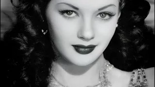 Why Yvonne De Carlo embraced her reputation of being easy to sleep with!