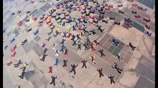217 People Skydiving At Once