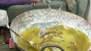 Making of famous Indian Lac bangles and stone finishing