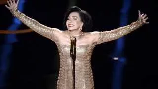 Shirley Bassey Goldfinger (subtitulado al español)