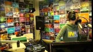 Lady Waks In Da Mix #266 (05-02-2014)