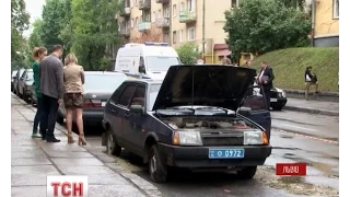 У Львові невідомі підірвали службове авто карного розшуку