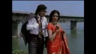 Neerabittu Nelada Mele - Hombisilu (1978) - Kannada - YouTube.flv