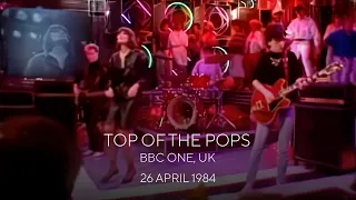 The Smiths with Sandie Shaw - Hand in Glove, Top of the Pops, BBC One, UK - 26 April 1984 • 4K