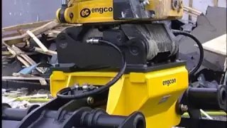 engcon EC-Oil quick hitch with automatic hydraulic couplings