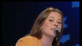 Ronja Memselius Se han sträcker ut sin hand 24 jan 2023 Kanal 10