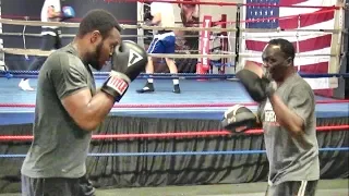 UK amateur sensation Viddal Riley padwork with Jeff Mayweather