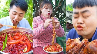 How to Eat Chili! | TikTok Funny Video | Queen of Peppers Erya & Songsong and Ermao