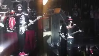 Pierce the Veil- Bulls In The Bronx LIVE