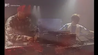 Hardfloor  - "Yimtrop" live at MTV's Partyzone (1996)