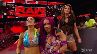 Sasha Banks & Bayley Vs Mandy Rose & Sonya Deville - WWE Raw 08/01/2018 (En Español)