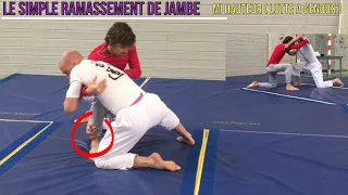 A genoux : Simple ramassement de jambe