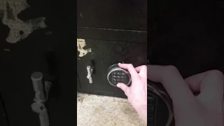 How to open a safe
