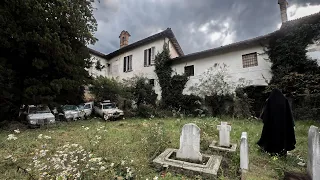 Abandoned Serial Killers Murder Mansion So Haunted The Family Disappeared And Left Everything Behind