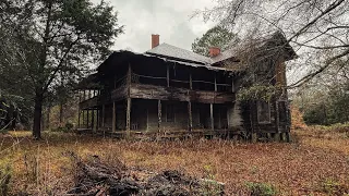 The Sad Forgotten Mountain Mansion Plantation Down South in Georgia Built in 1850