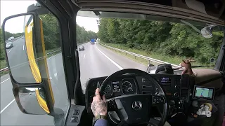 Lkw  " Sie wollen Einen ein bisschen quälen oder was "