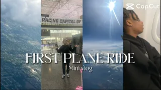 MY FIRST TIME ON A PLANE !! | LifeofAkyah