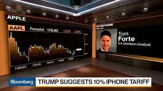 Apple Analyst Sees China Tariffs as 'Most Significant Risk'