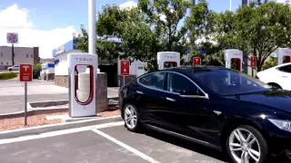 Tesla Model S 85D Road Trip