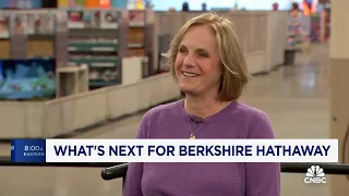 Berkshire Hathaway's Sue Decker on the absence of Charlie Munger: His impact will go on forever