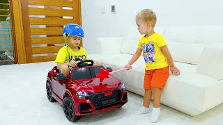 El pequeño conductor Chris transforma con magia los coches de los niños