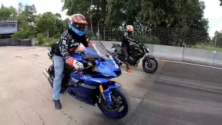 Yamaha MT-07 vs Yamaha YZF-R6