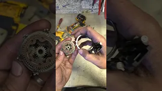 How to Repair a Dewalt DCD996 drill with slipping gears gearbox problem.