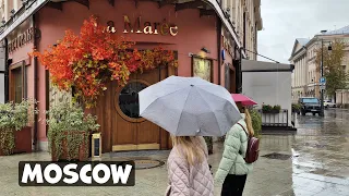 🇷🇺 [4K] RUSSIA TODAY ☔️ Walking in the Rain in Moscow + (stereo sound of rain and city)