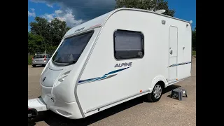 Обзор автодома-туриста Sprite Alpine 2009 года с раздельным санузлом