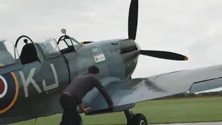 Pilot Ray Hanna - Spitfire low pass