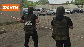 Під службовою машиною СБУ в Луганській області знайшли бомбу