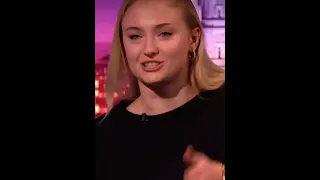 Sophie Turner raps Eminem at James Corden #sophieturner #eminem #jamescorden