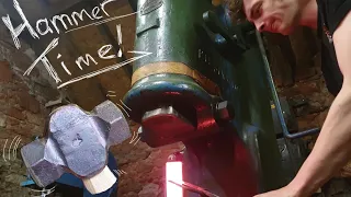 Forging a hammer with the PILKINGTON!