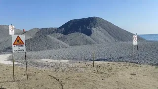 Diano Marina: montagna di ghiaia sulle spiagge